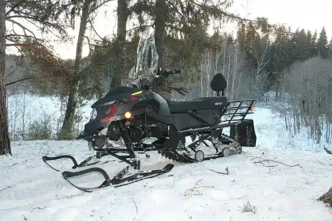 Снегоцикл MOTAX SNOW 200 сс