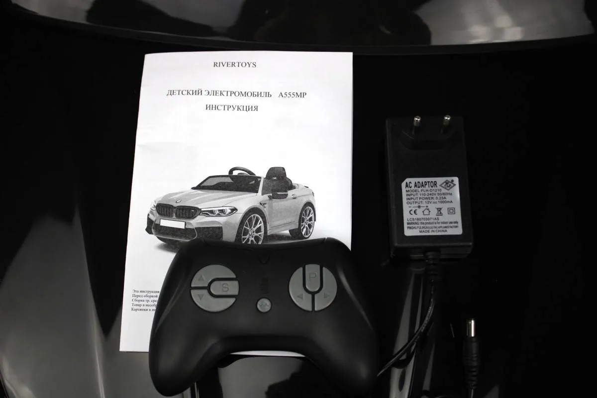 Детский электромобиль Rivertoys BMW M5 Competition (A555MP)