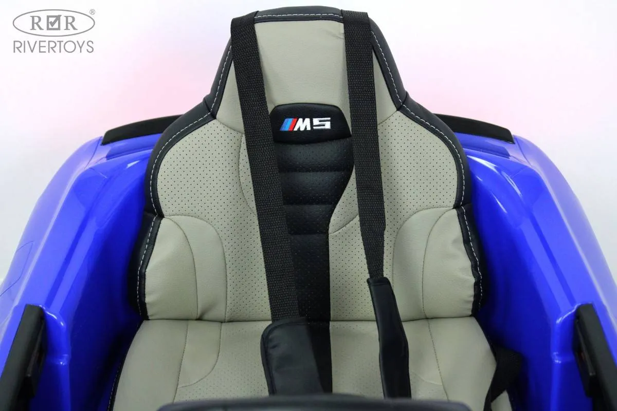 Детский электромобиль Rivertoys BMW M5 Competition (A555MP)