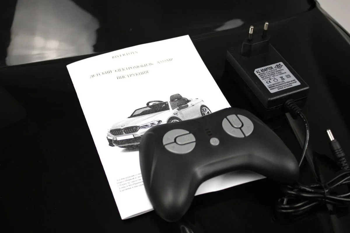 Детский электромобиль Rivertoys BMW M5 Competition (A555MP)