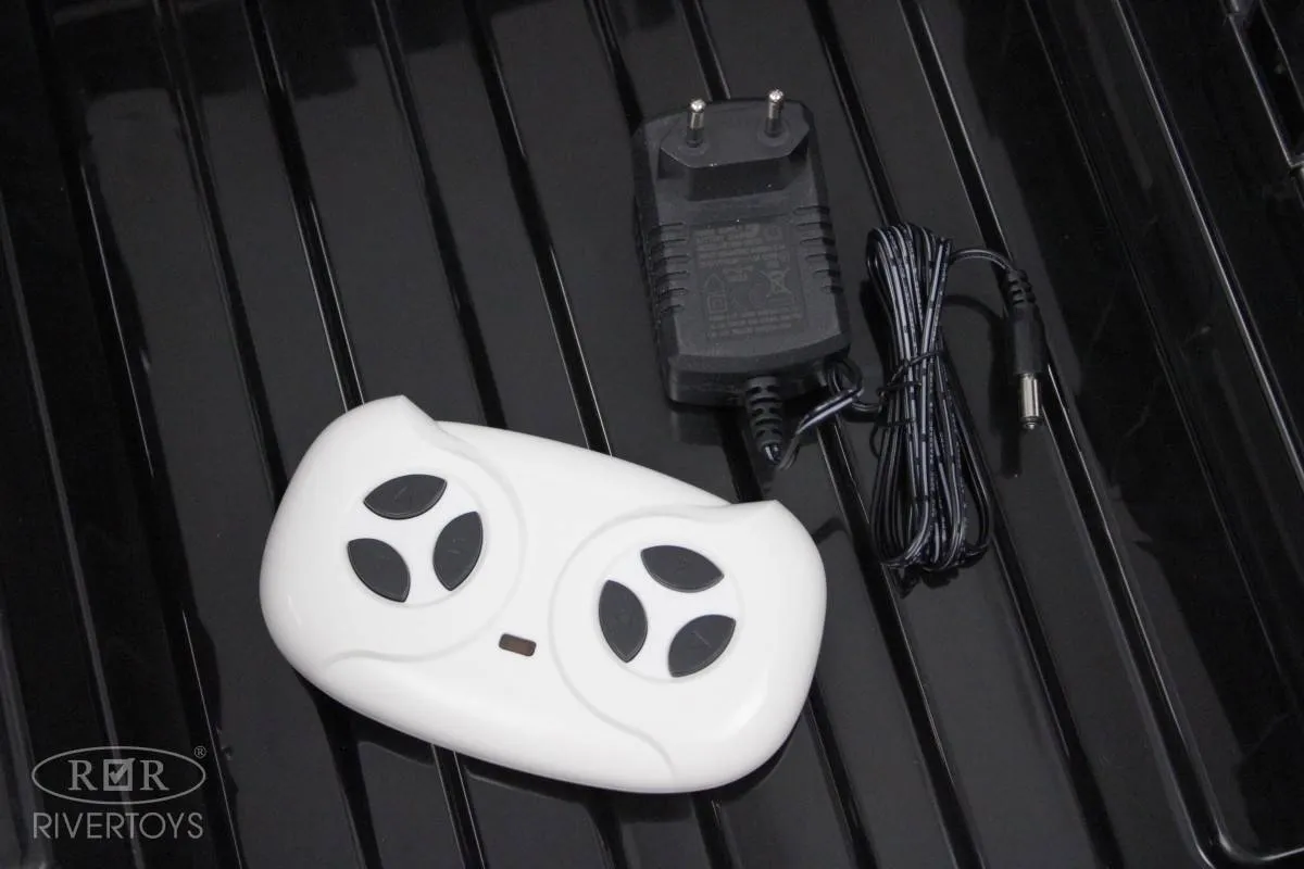 Детский электромобиль Rivertoys H888HH