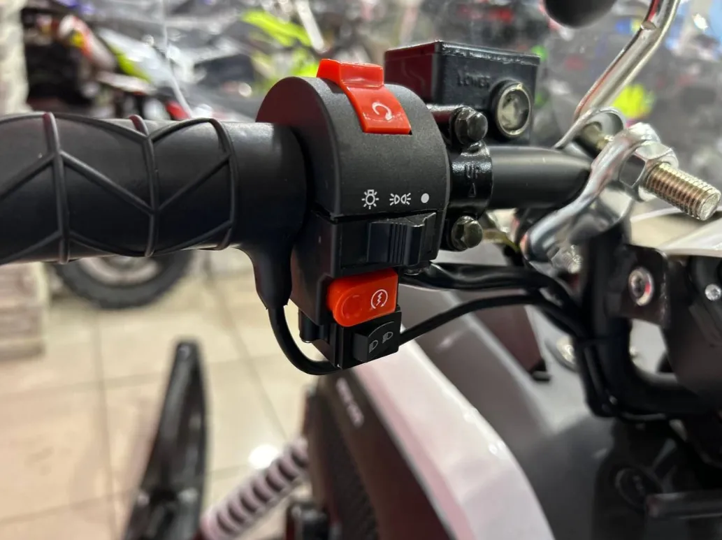 Снегоцикл MOTAX SNOW 200 сс
