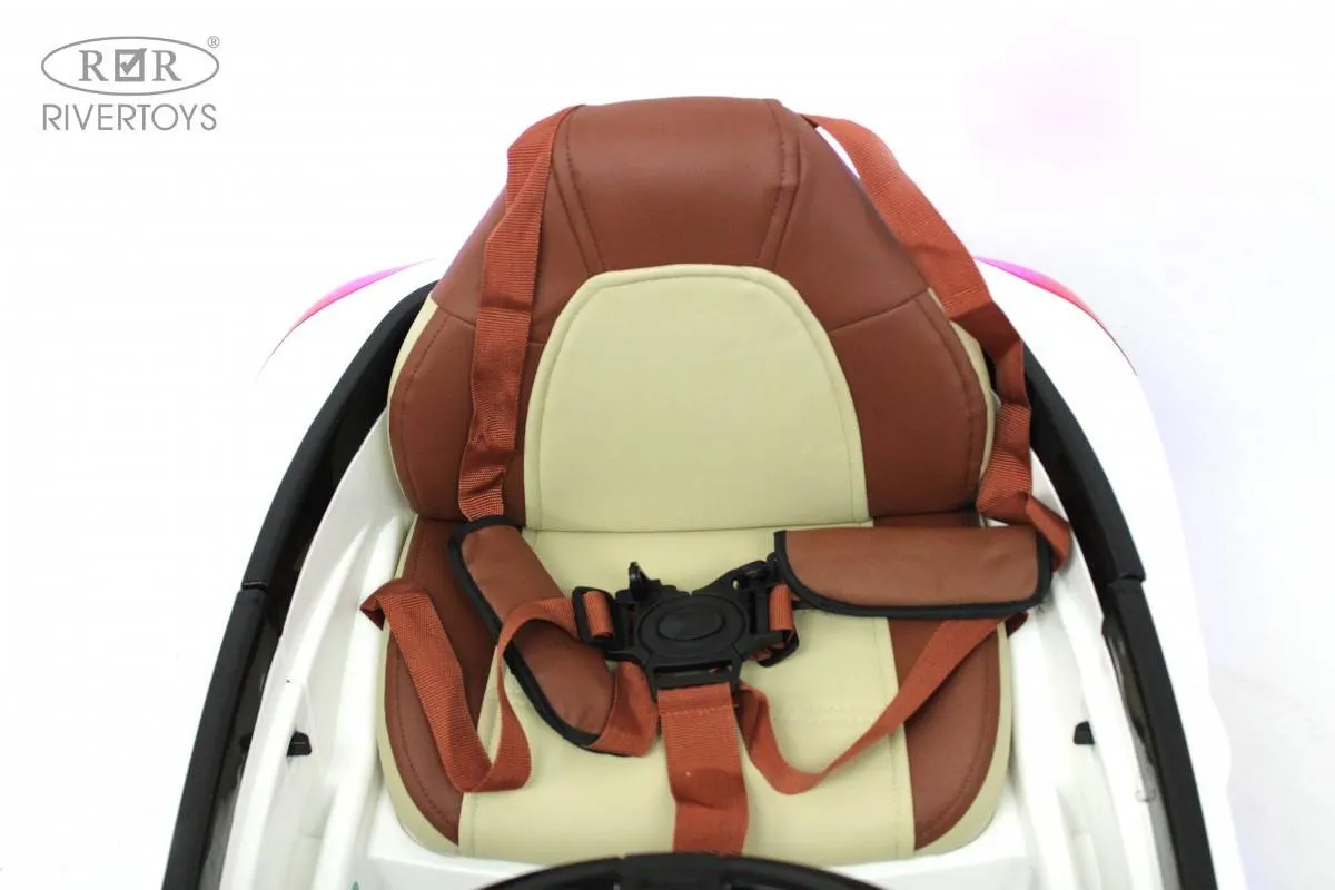 Детский электромобиль Rivertoys Porsche A444AA(кожа-EVA)
