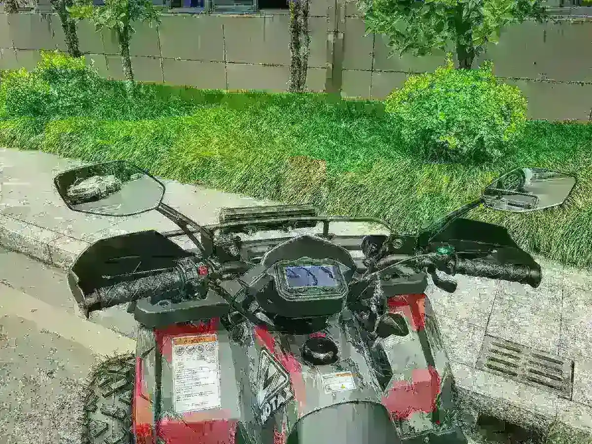 Квадроцикл MOTAX Grizlik T 200