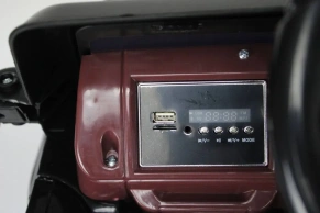 Детский электромобиль Rivertoys O004OO Vip