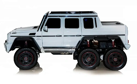 Детский электромобиль Rivertoys Mercedes-AMG G63 (P777PP)
