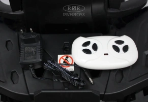 Детский электроквадроцикл Rivertoys H999HH
