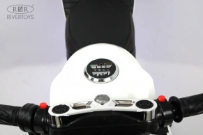 Детский электромотоцикл Rivertoys A001AA