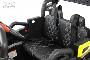 Детский электромобиль Rivertoys C111CC