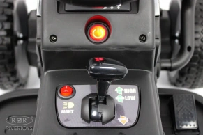 Детский электромобиль Rivertoys H888HH