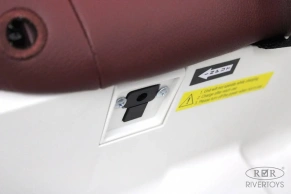 Детский электромобиль Rivertoys Bentley EXP12 (JE1166)