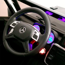 Детский электромобиль Rivertoys Mercedes-AMG G63 (P777PP)