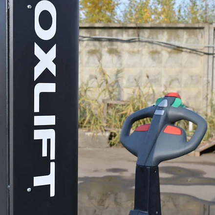 Самоходный Штабелер OXLIFT BX15 4600 мм 1500 кг Lion