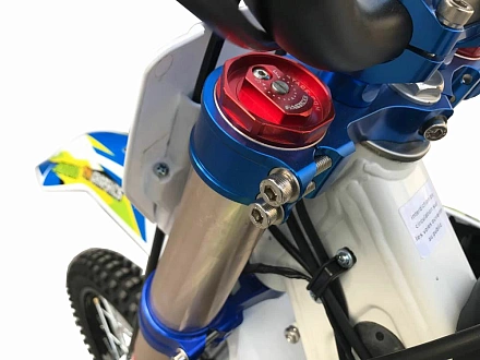 Мотоцикл AVANTIS Enduro 450 Pro/EFI (Design HS 2018)