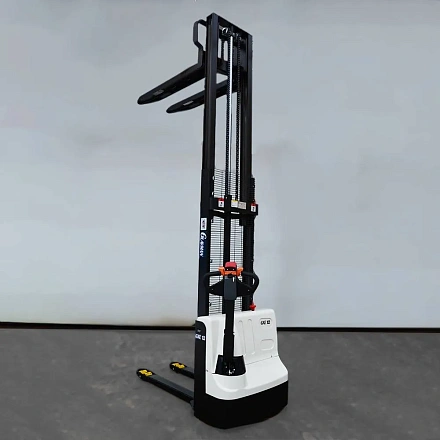 Самоходный штабелер GXE 1225 GLAVMAN 1200 кг 2.5 м