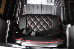 Детский электромобиль Rivertoys Mercedes-Benz G63 (K999KK)