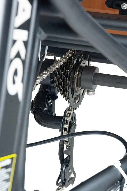 Электровелосипед Minako Trike с корзиной