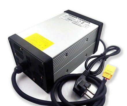 Зарядное устройство 84в 8А (700Вт) Li-ion