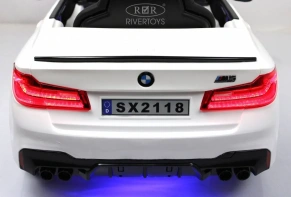 Детский электромобиль Rivertoys BMW M5 Competition (A555MP)