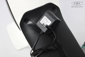 Детский электромотоцикл Rivertoys Moto HC-1388