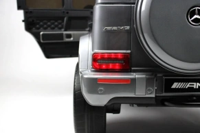 Детский электромобиль Rivertoys Mercedes-Benz G63 (K999KK)