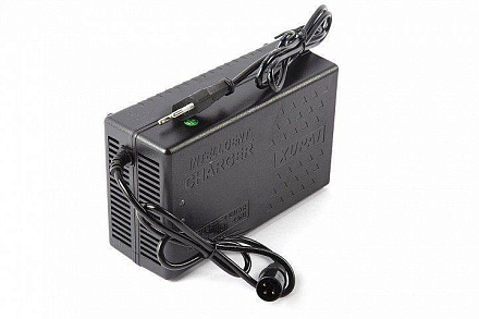 Зарядное устройство для свинцовых тяговых аккумуляторов Eltreco 24V6AН XLR