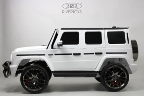 Детский электромобиль Rivertoys Mercedes-AMG G63 (S307)