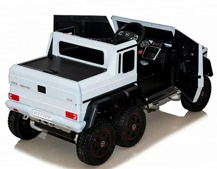 Детский электромобиль Rivertoys Mercedes-AMG G63 (P777PP)