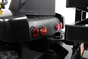 Детский электромобиль Rivertoys H888HH